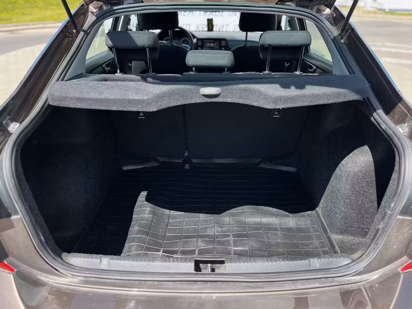 Volkswagen Polo Sedan фото 21