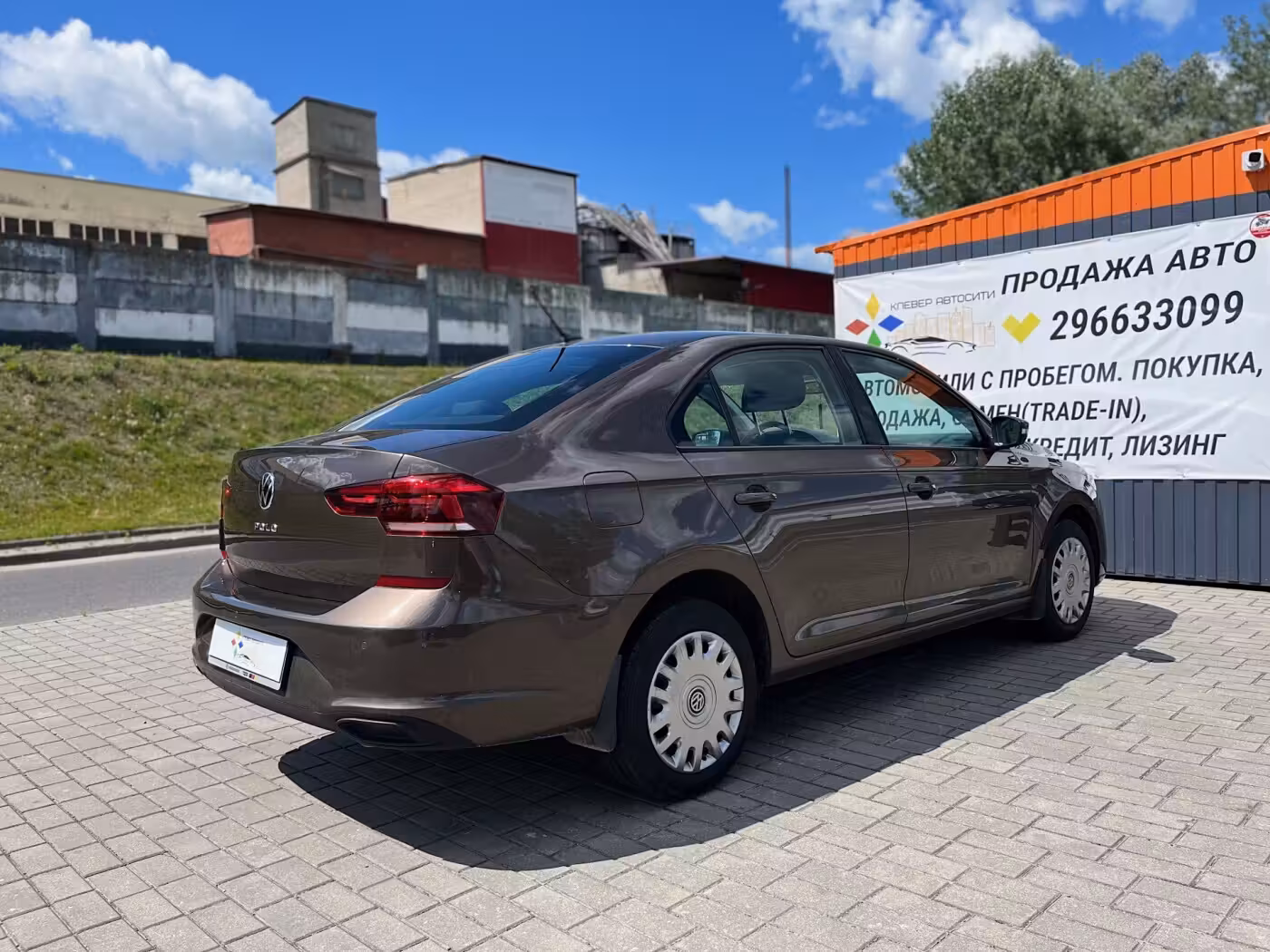 Volkswagen Polo Sedan фото 7