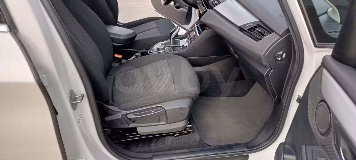 BMW 2 серия Active Tourer фото 18