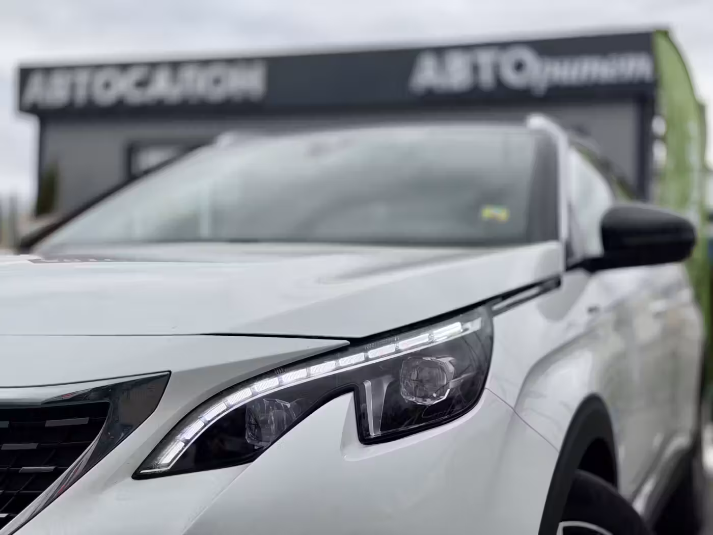 Peugeot 5008 фото 10