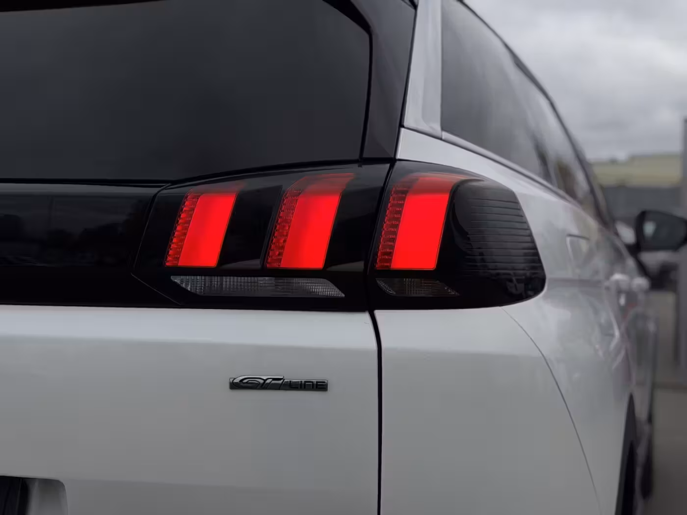 Peugeot 5008 фото 12
