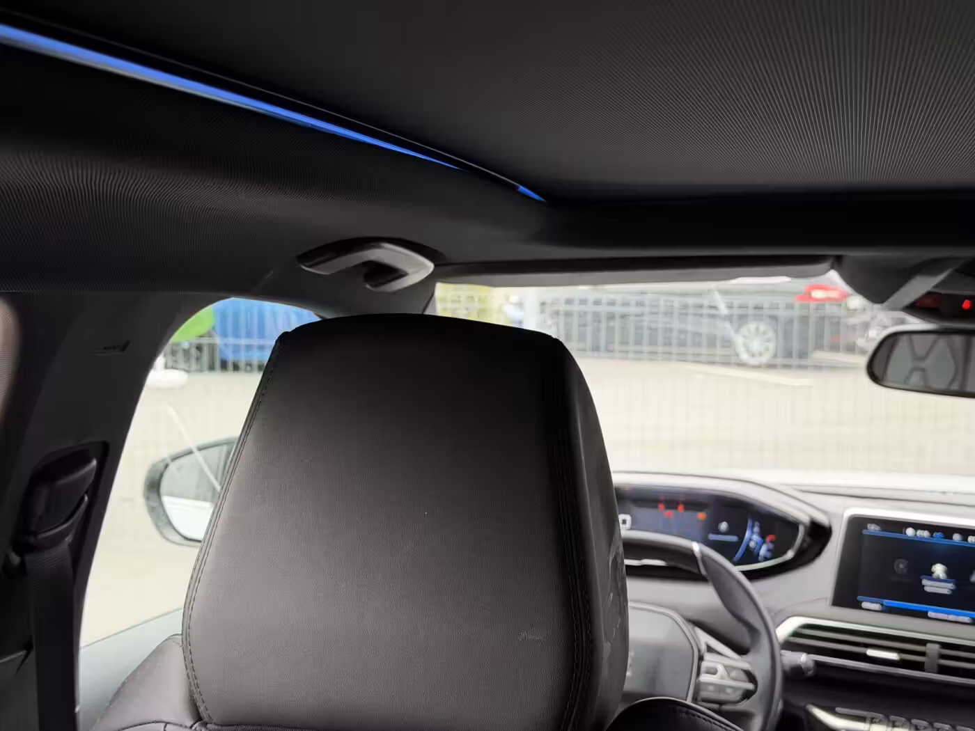 Peugeot 5008 фото 28