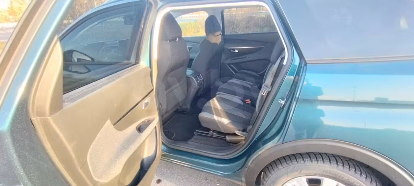 Peugeot 5008 фото 12