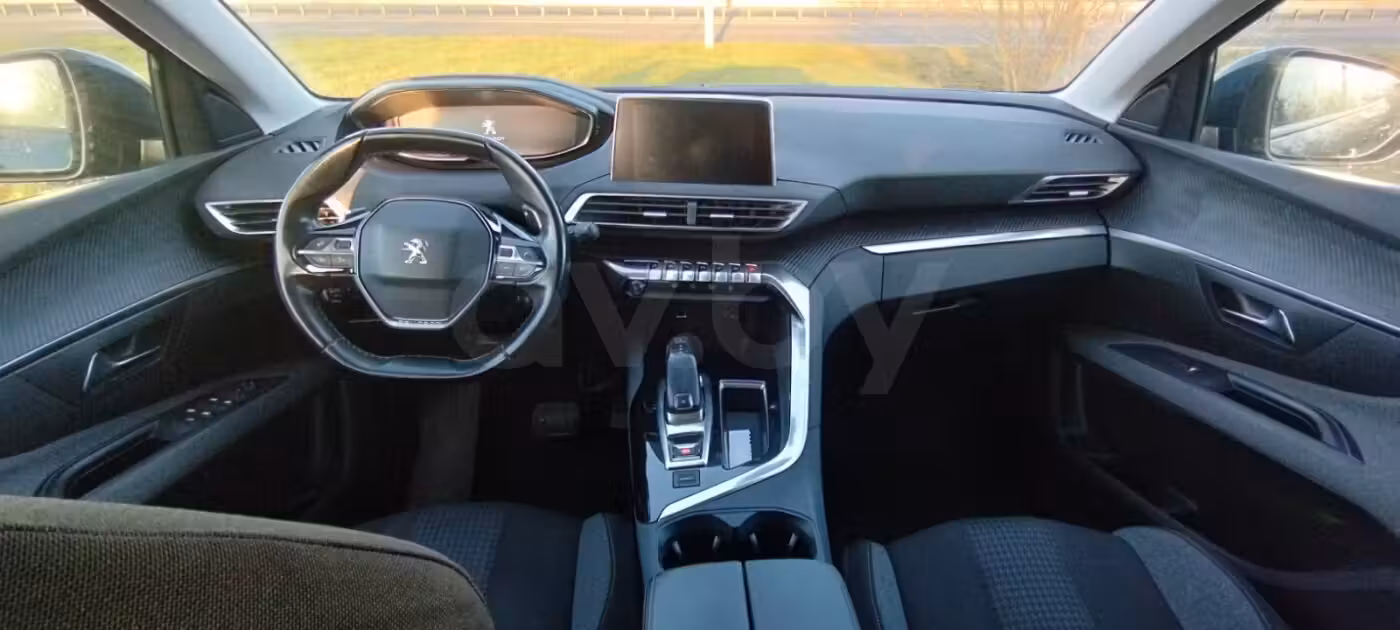Peugeot 5008 фото 10