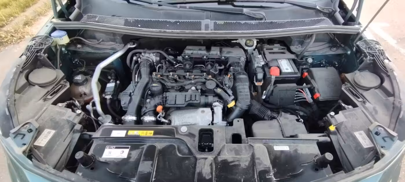 Peugeot 5008 фото 17