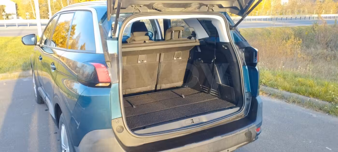 Peugeot 5008 фото 13