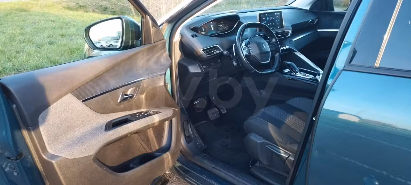 Peugeot 5008 фото 7