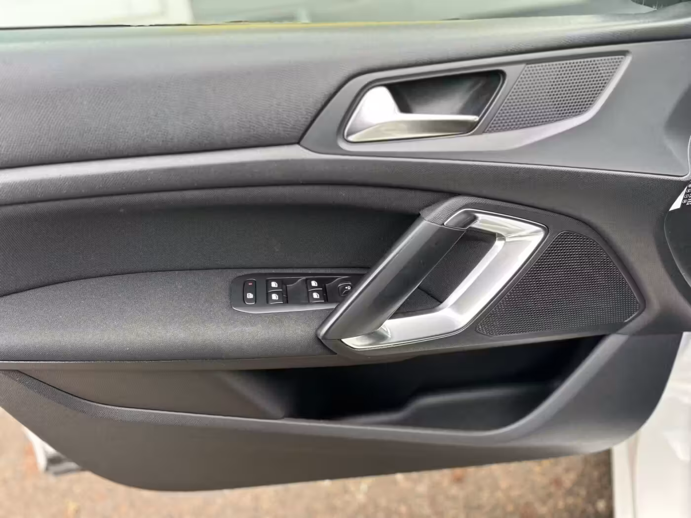 Peugeot 308 фото 21