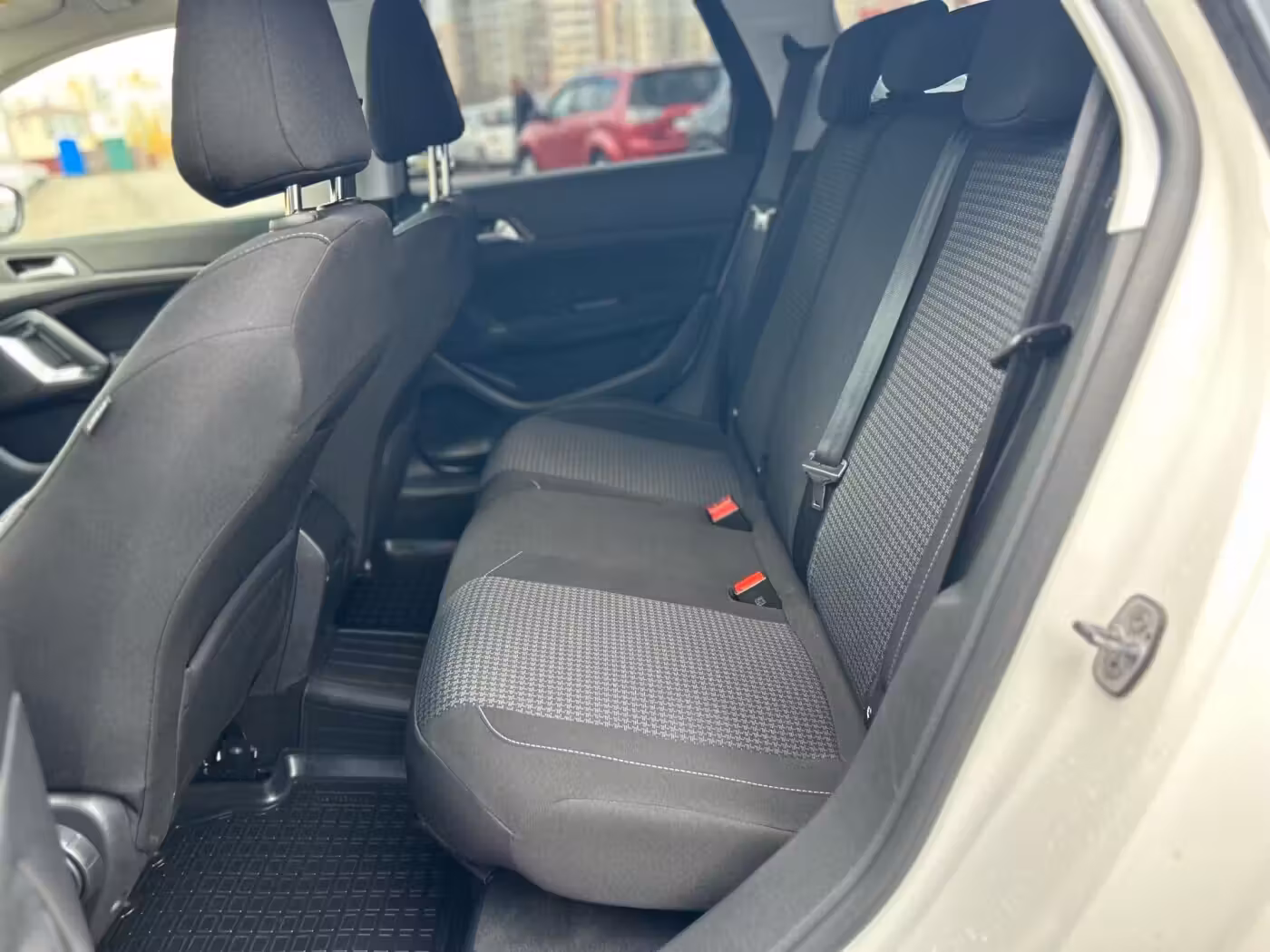 Peugeot 308 фото 29
