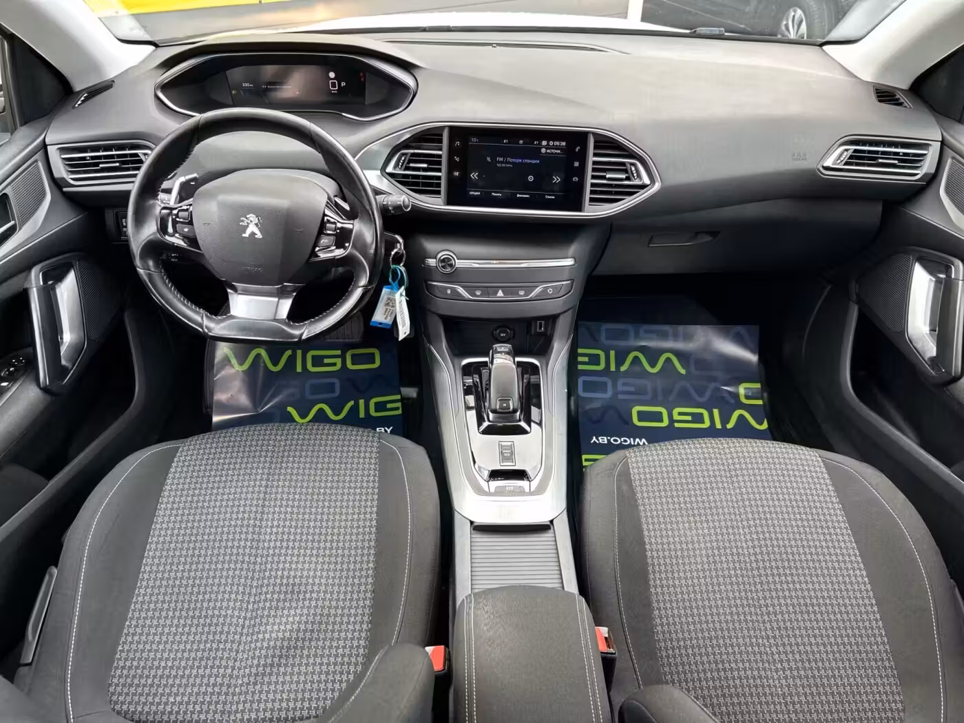 Peugeot 308 фото 12