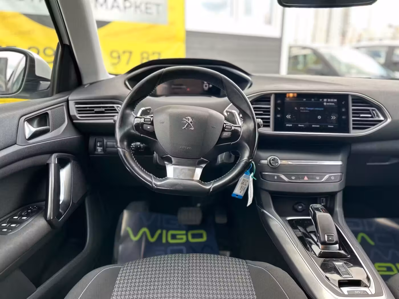 Peugeot 308 фото 11