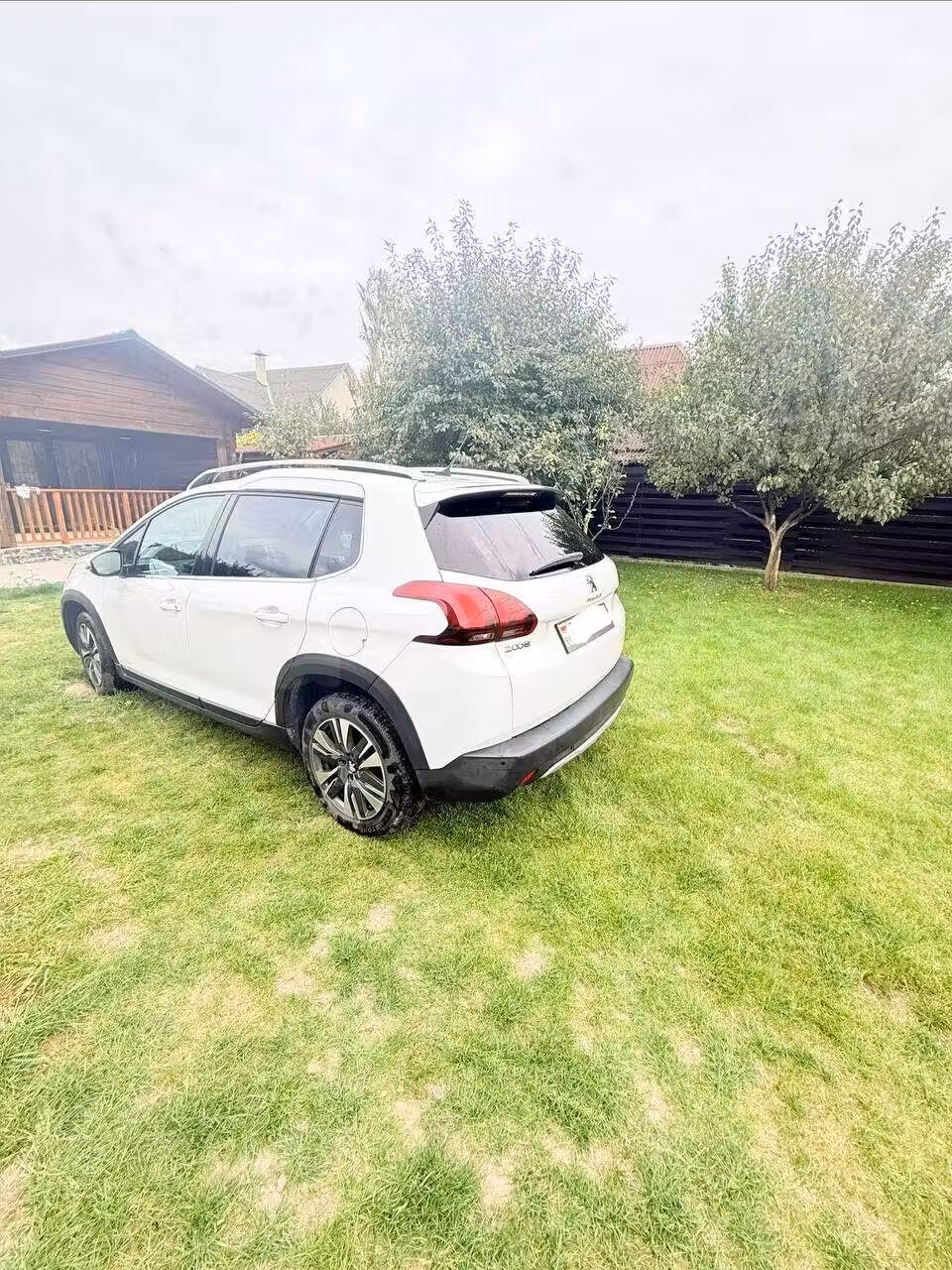 Peugeot 2008 фото 2