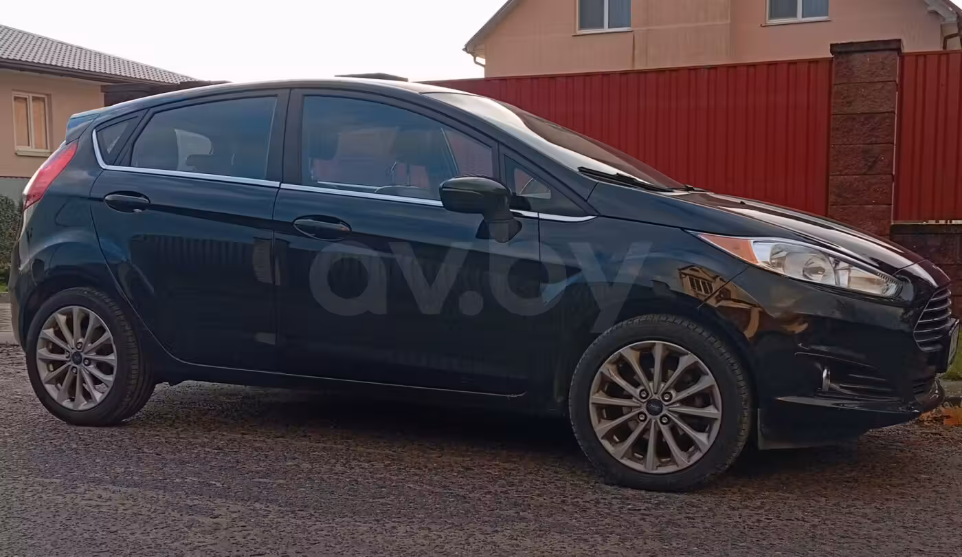 Ford Fiesta фото 4