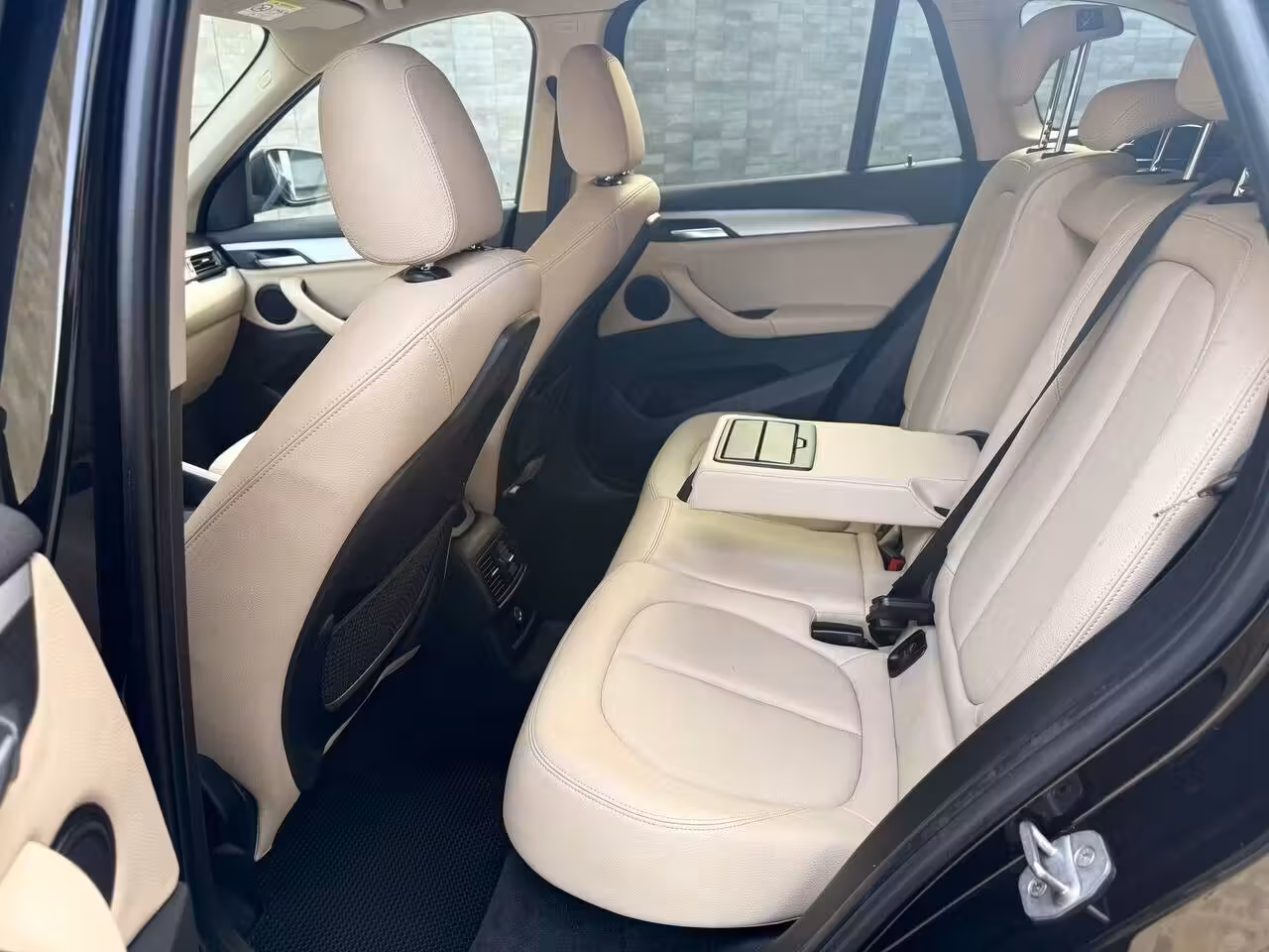 BMW X1 фото 12