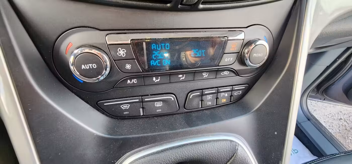 Ford Grand C-Max фото 18