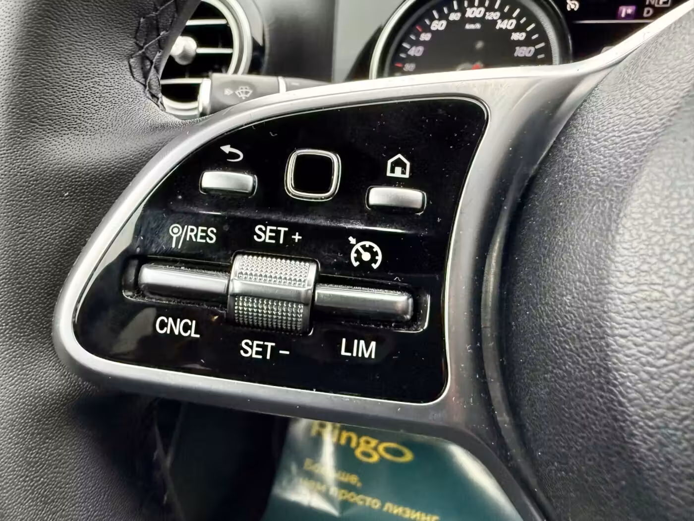 Mercedes-Benz E-Класс фото 24