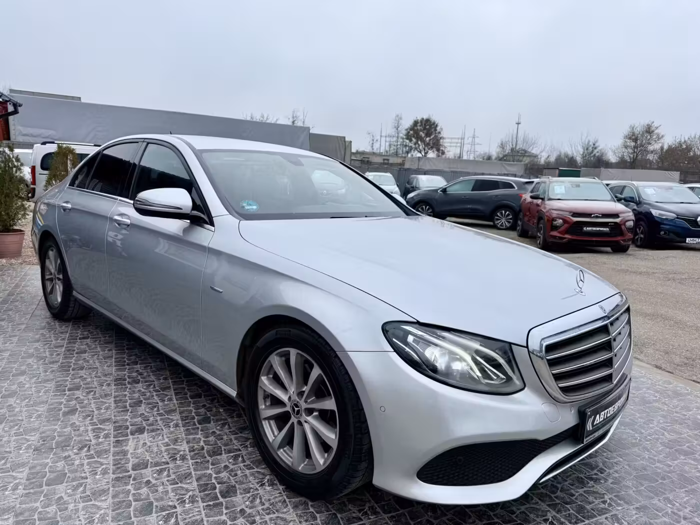 Mercedes-Benz E-Класс фото 3