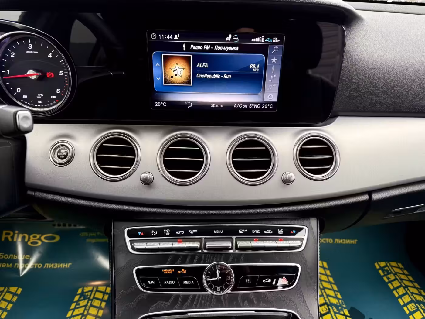 Mercedes-Benz E-Класс фото 20