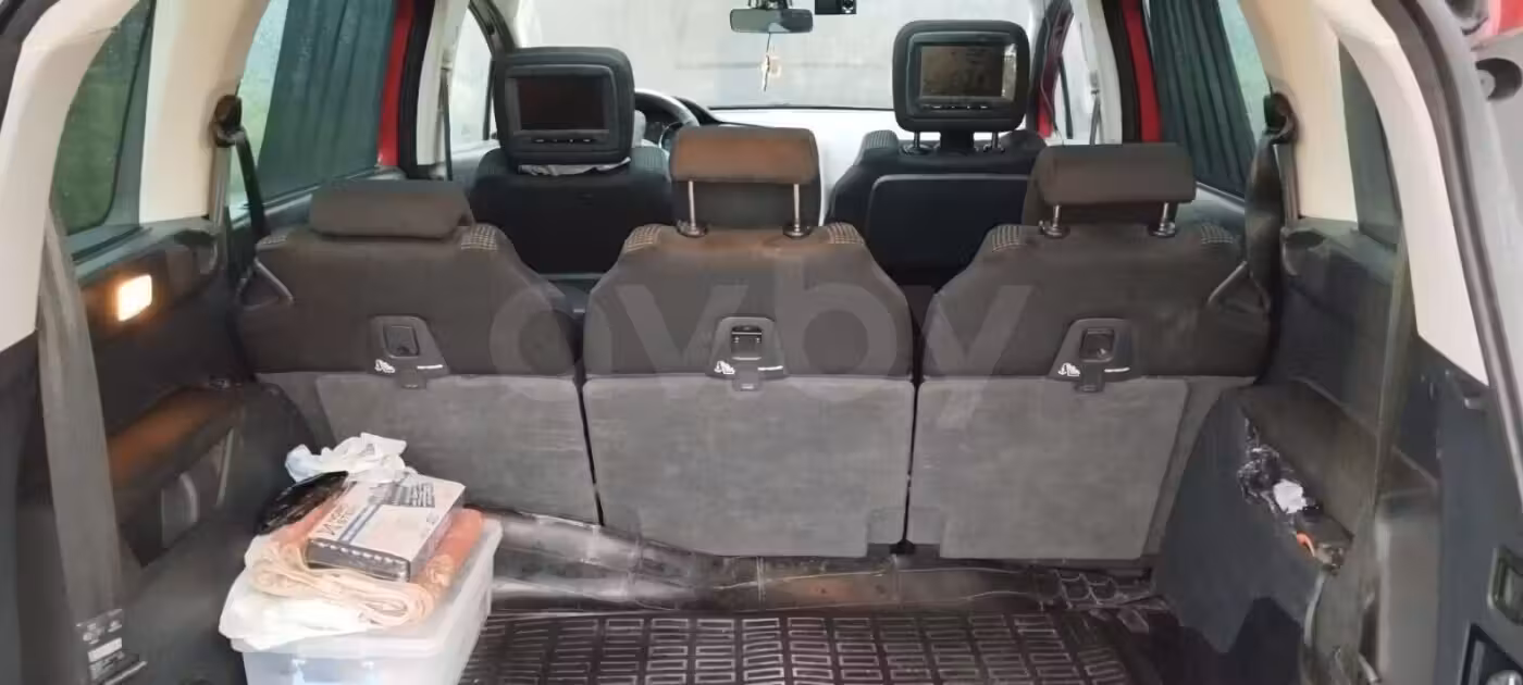 Peugeot 5008 фото 11