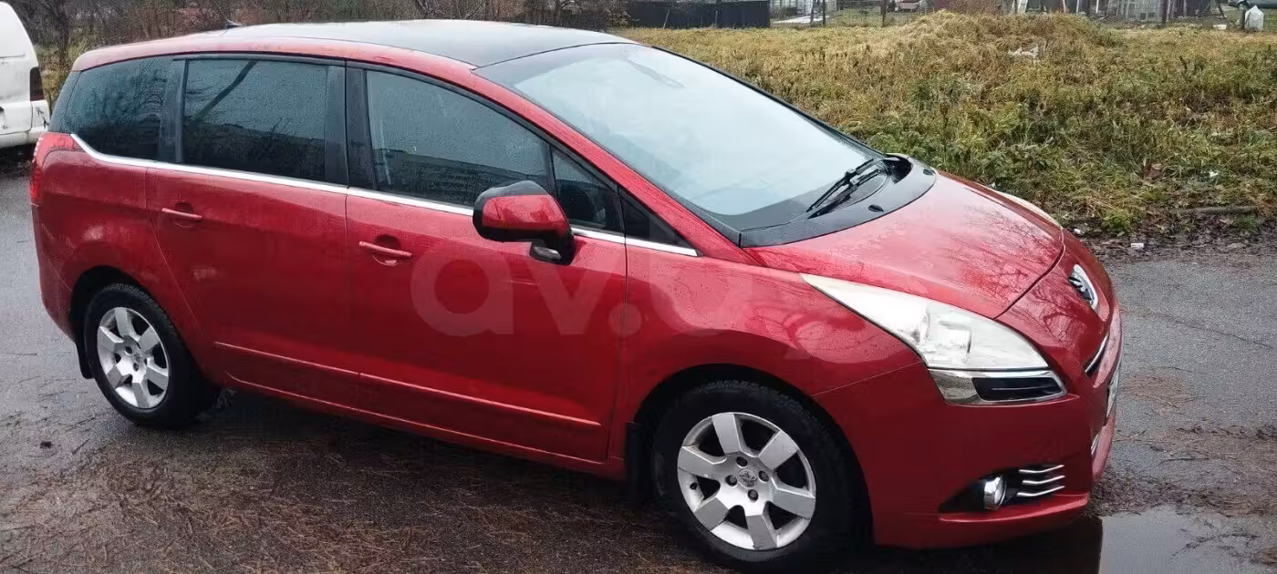 Peugeot 5008 фото 7