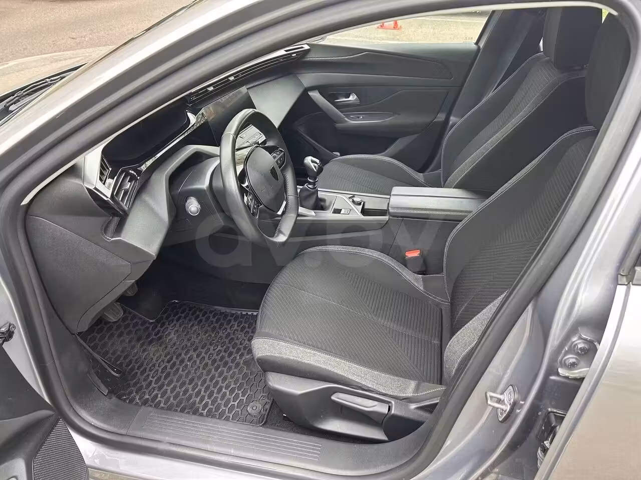 Peugeot 308 фото 12