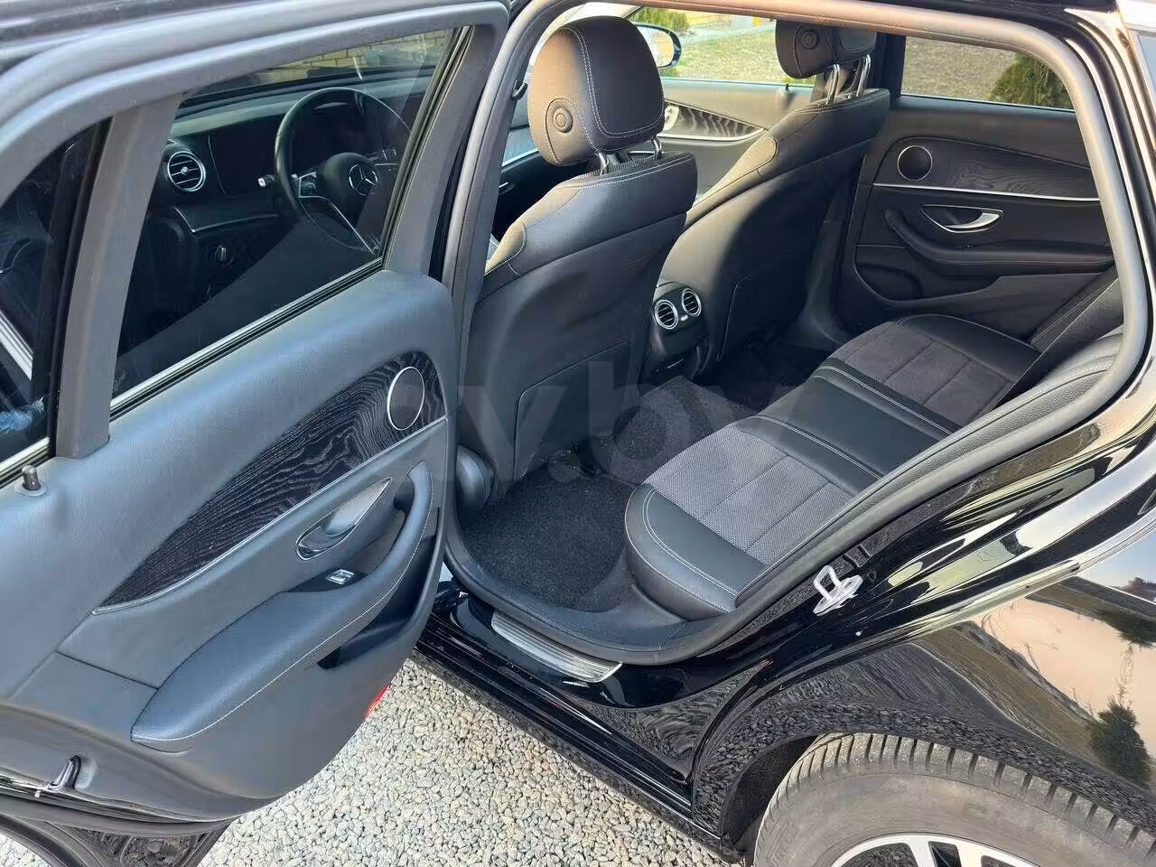 Mercedes-Benz E-Класс фото 8