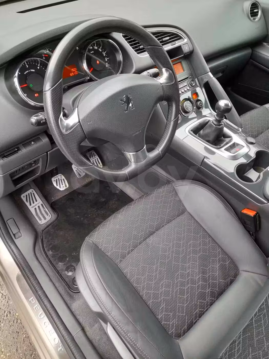 Peugeot 3008 фото 12