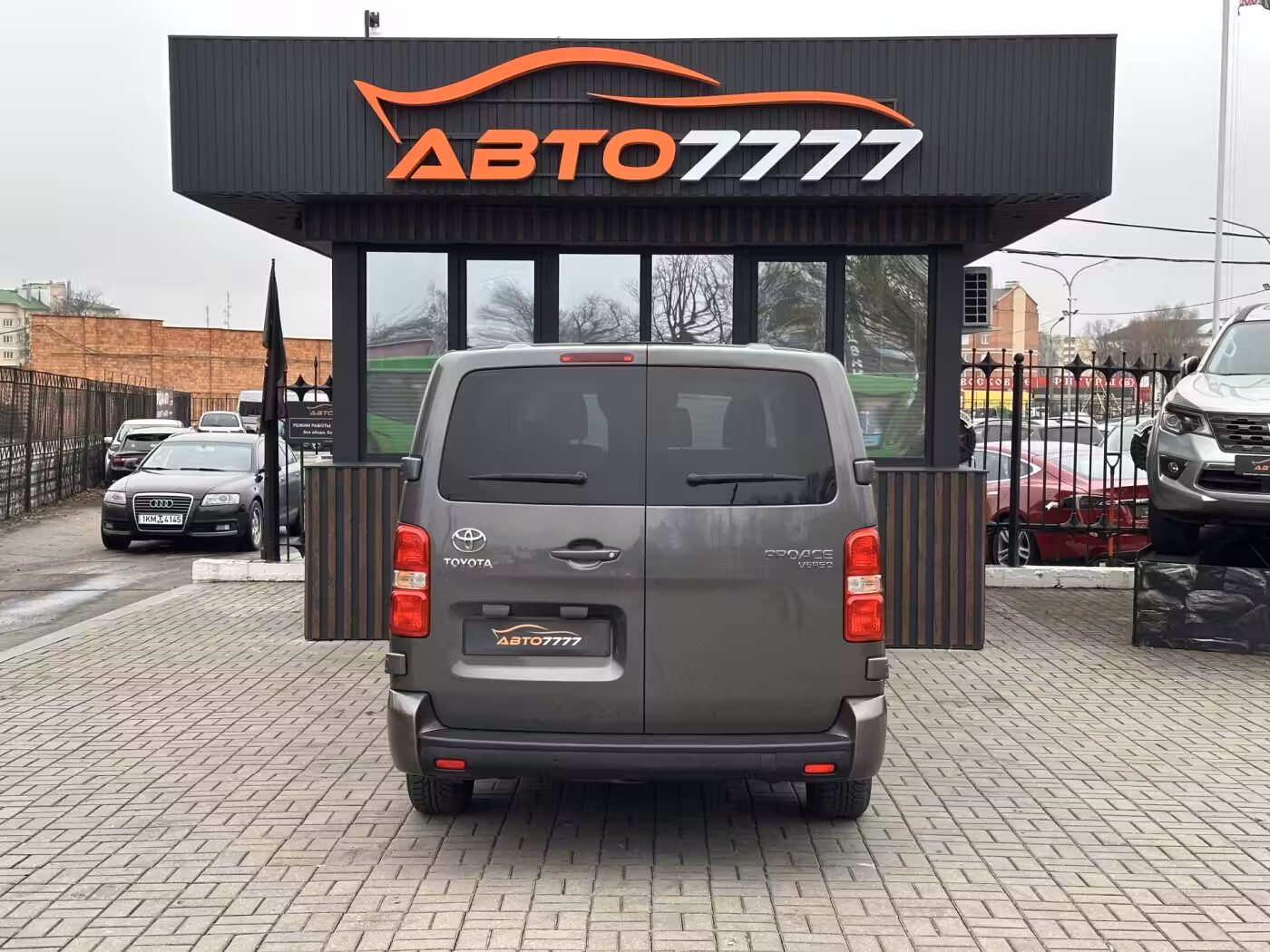 Toyota ProAce Verso фото 3