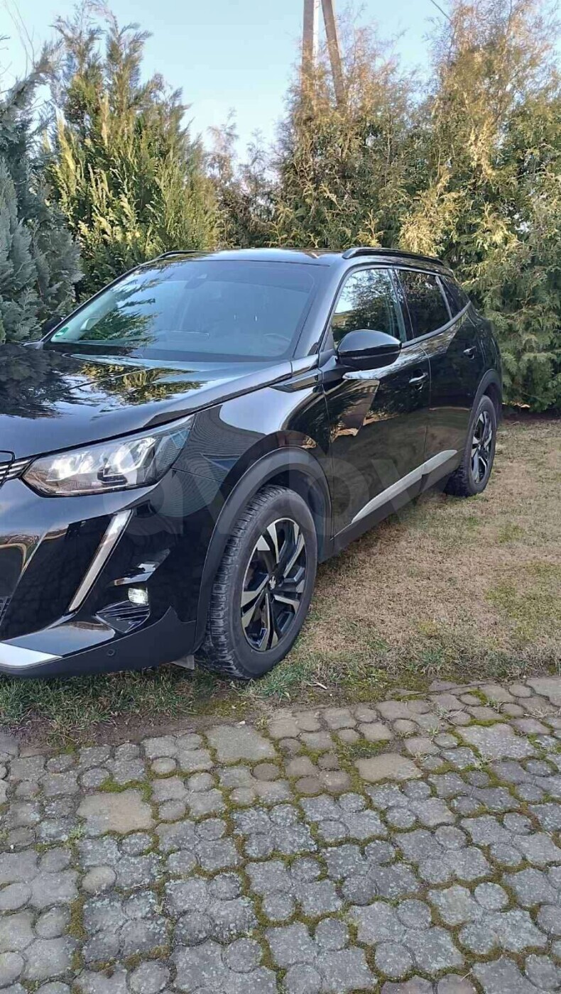 Peugeot 2008 фото 2