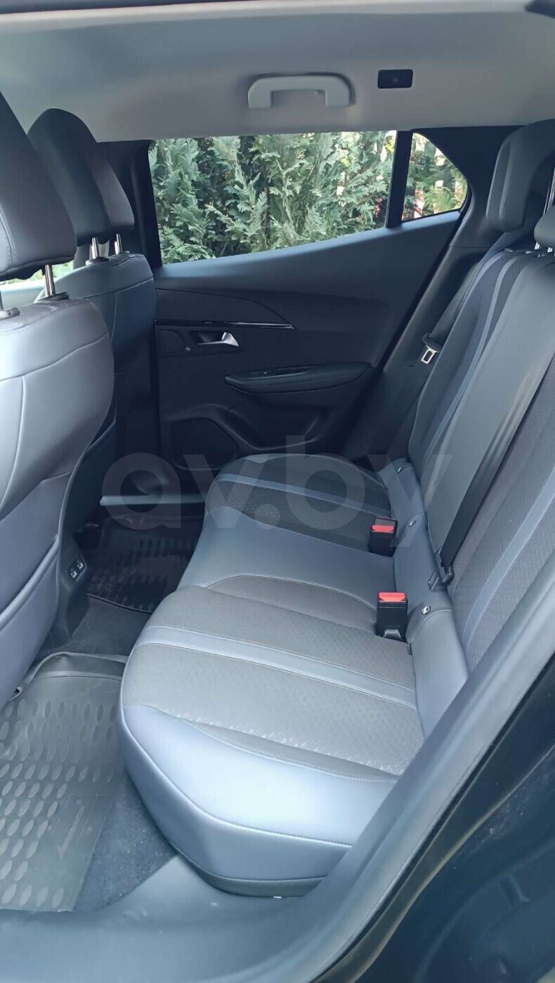 Peugeot 2008 фото 10