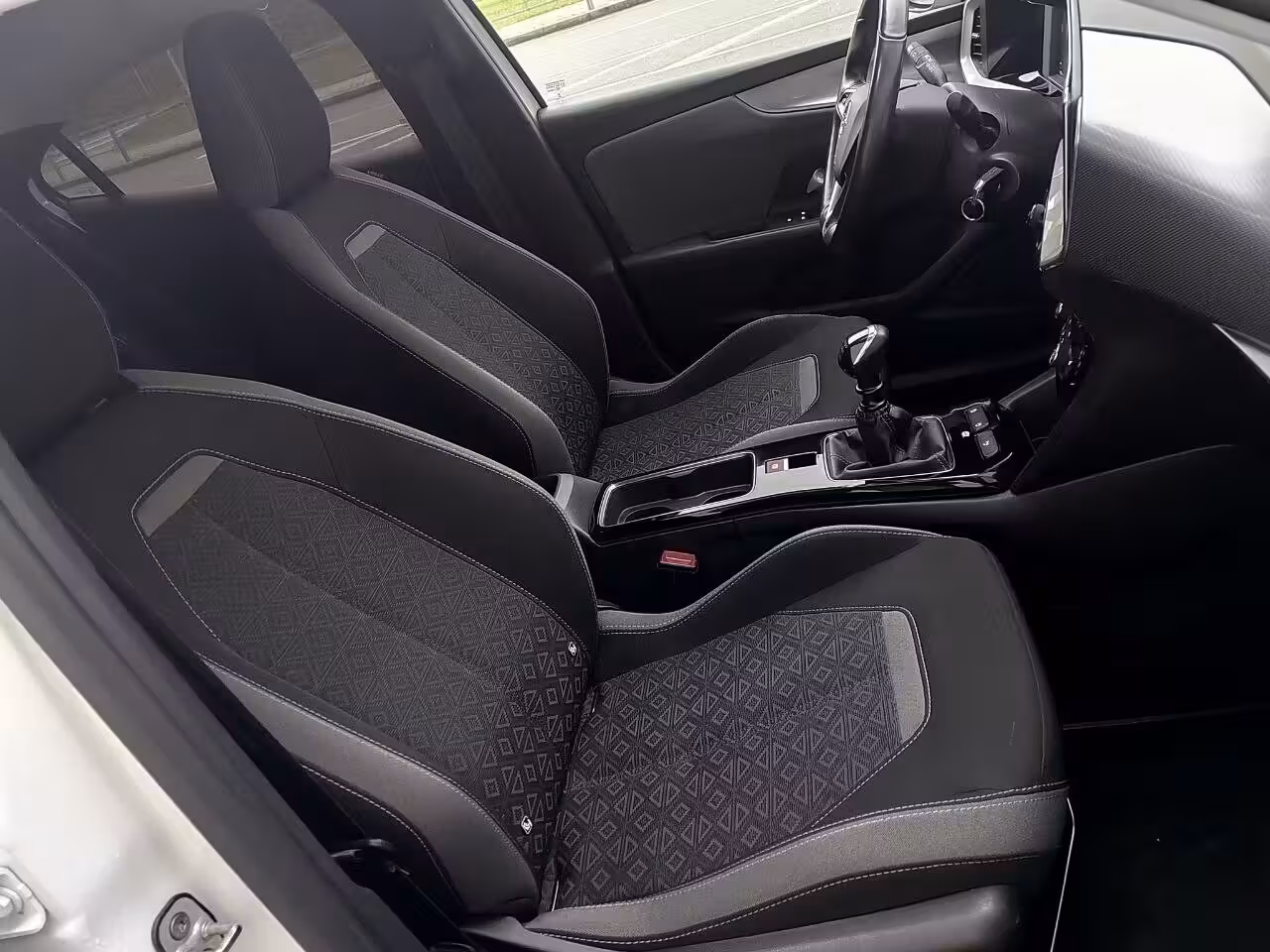 Opel Mokka фото 9
