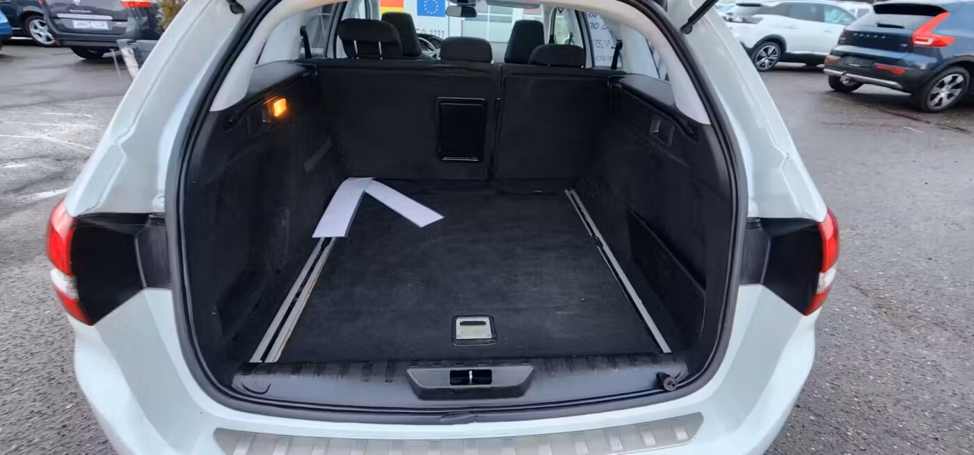 Peugeot 308 фото 7