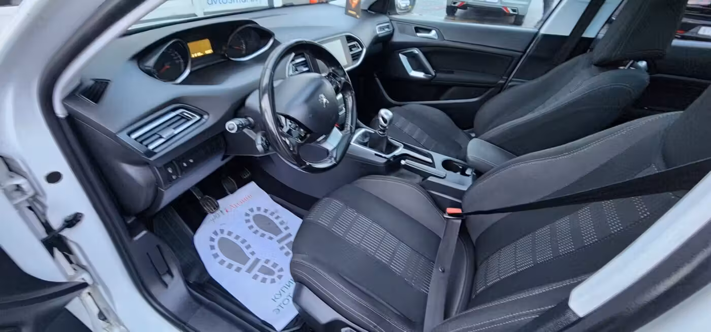 Peugeot 308 фото 13