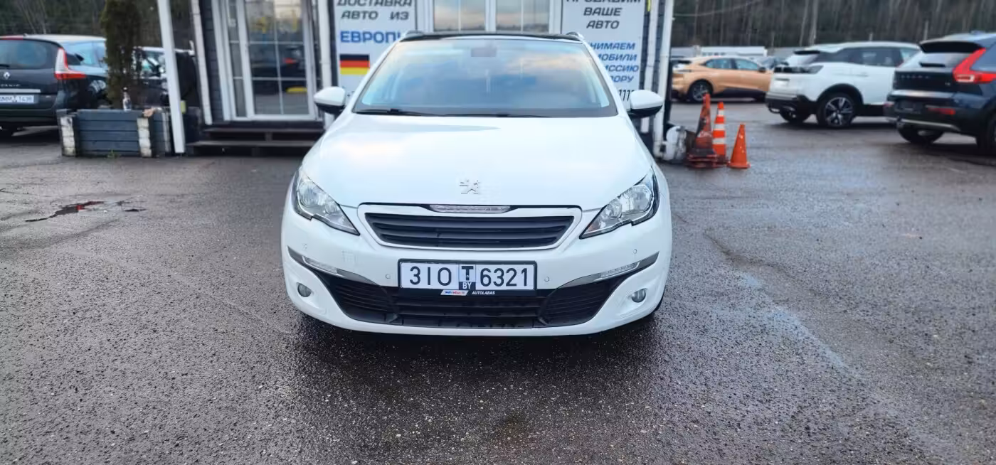 Peugeot 308 фото 2