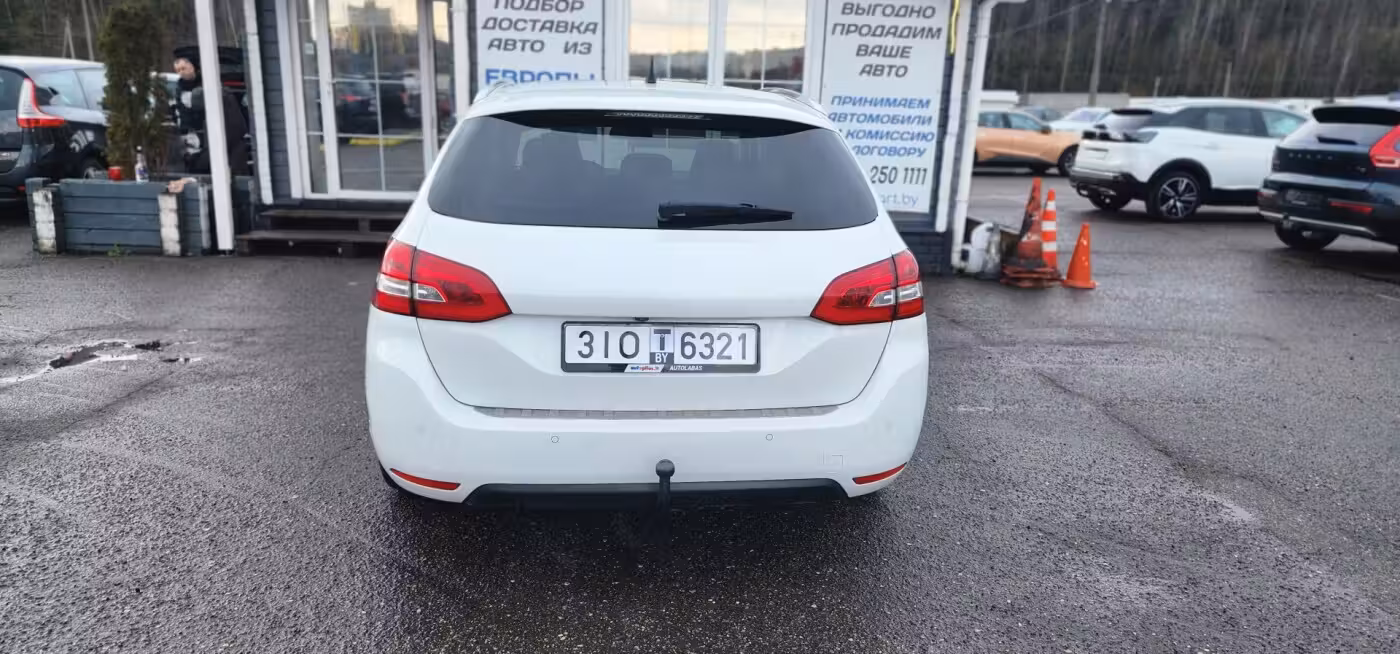 Peugeot 308 фото 4