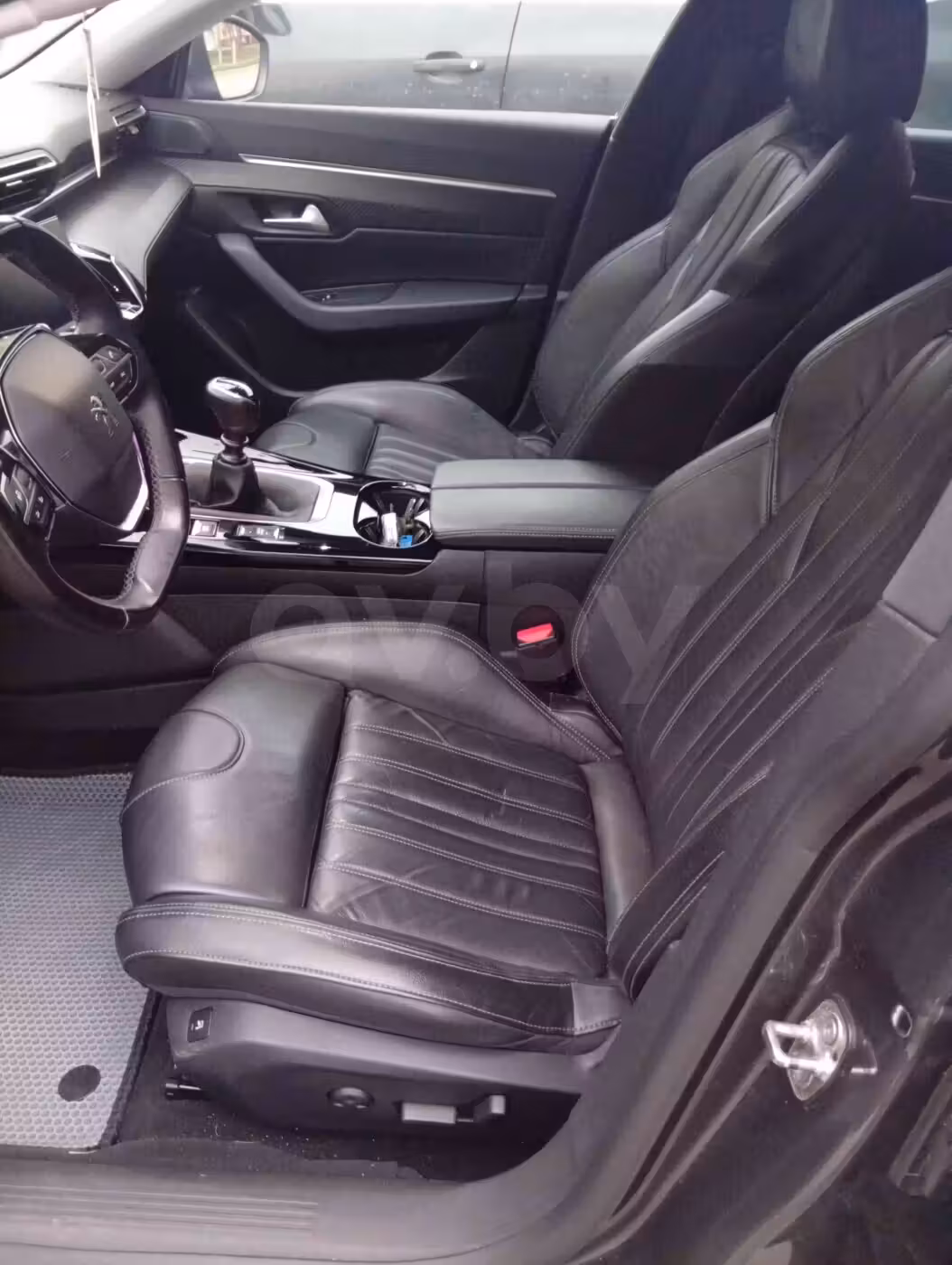 Peugeot 508 фото 28