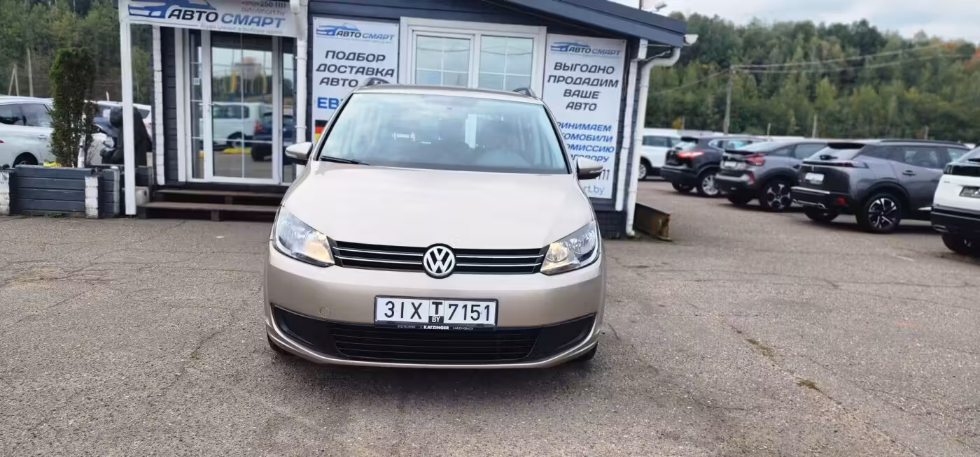 Volkswagen Touran фото 2