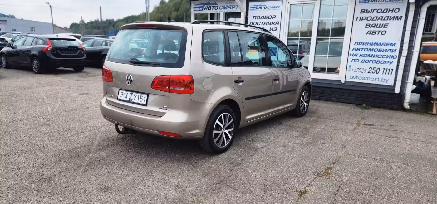 Volkswagen Touran фото 3