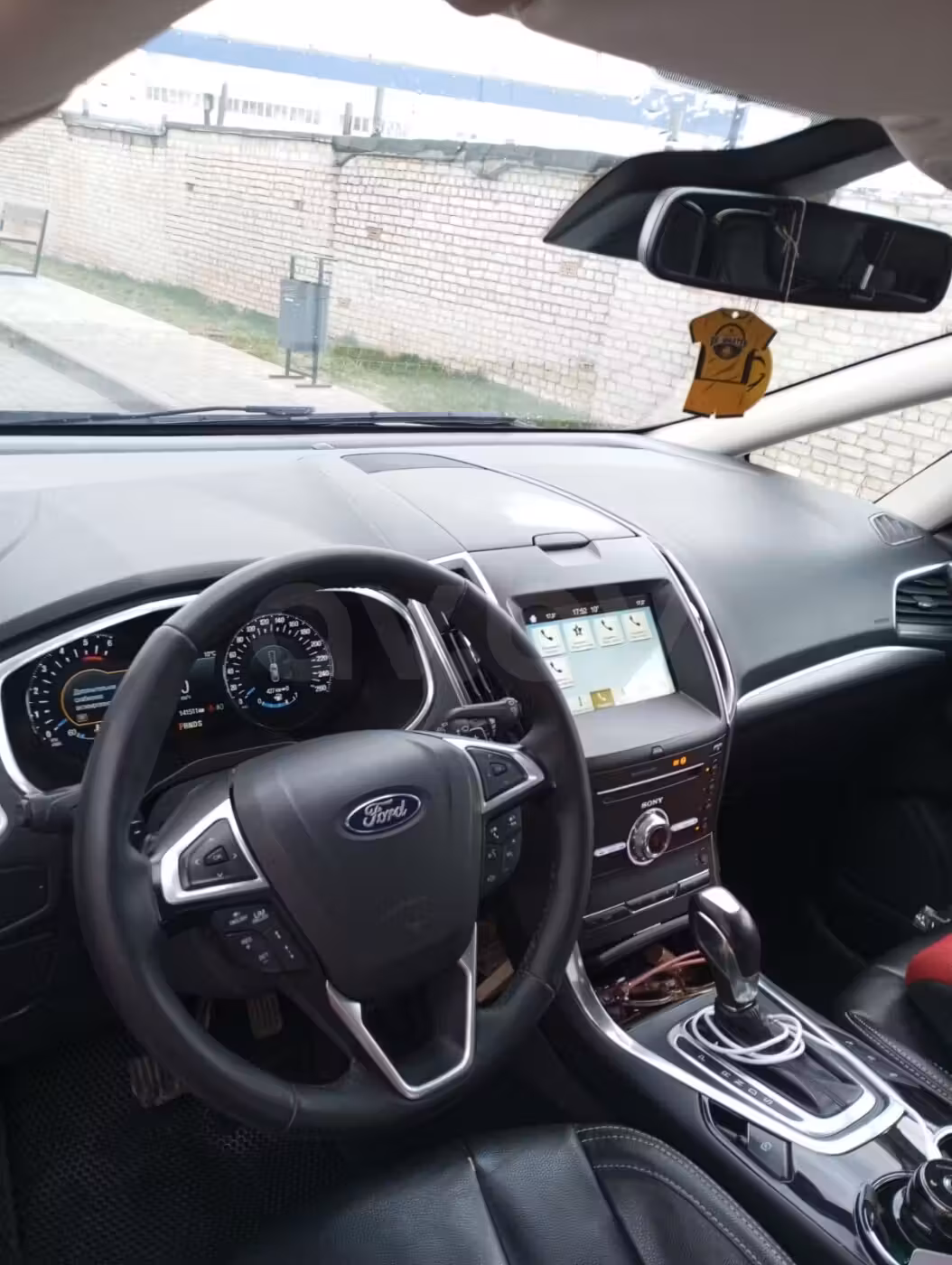 Ford S-MAX фото 2