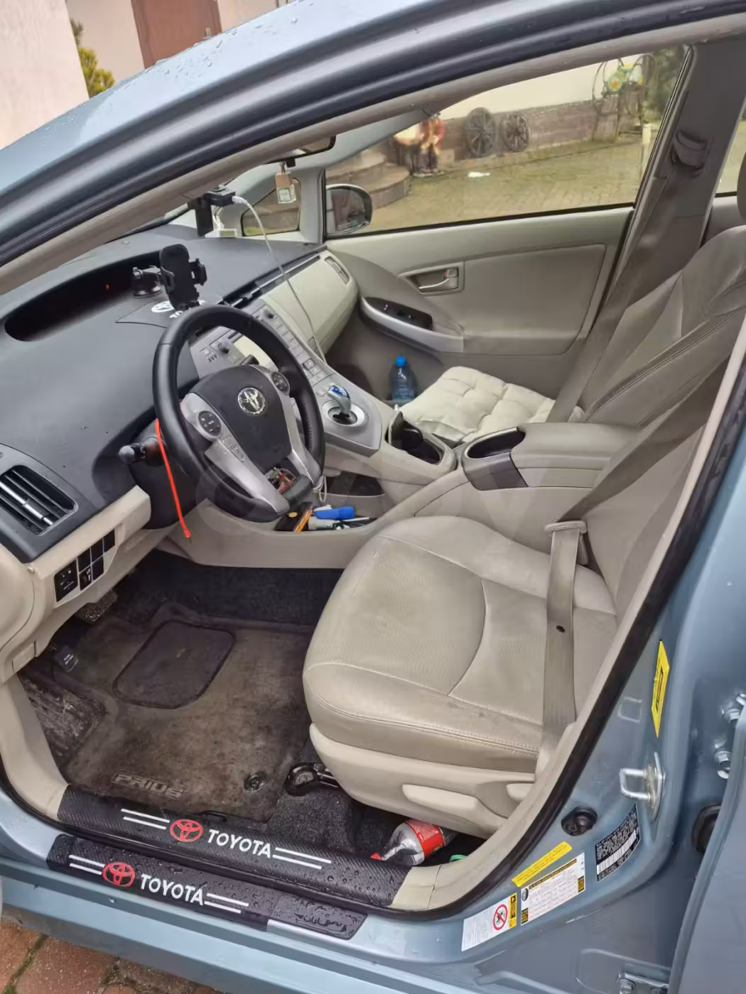 Toyota Prius фото 5