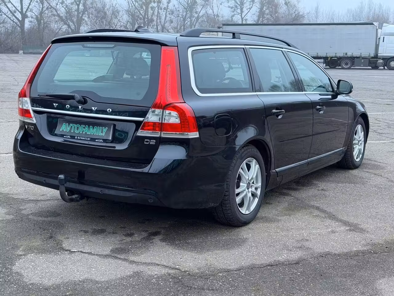 Volvo V70 фото 7