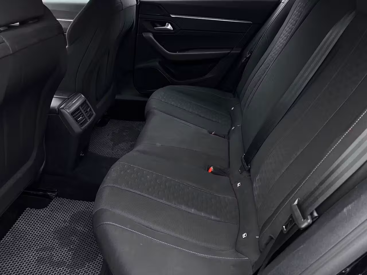 Peugeot 508 фото 11
