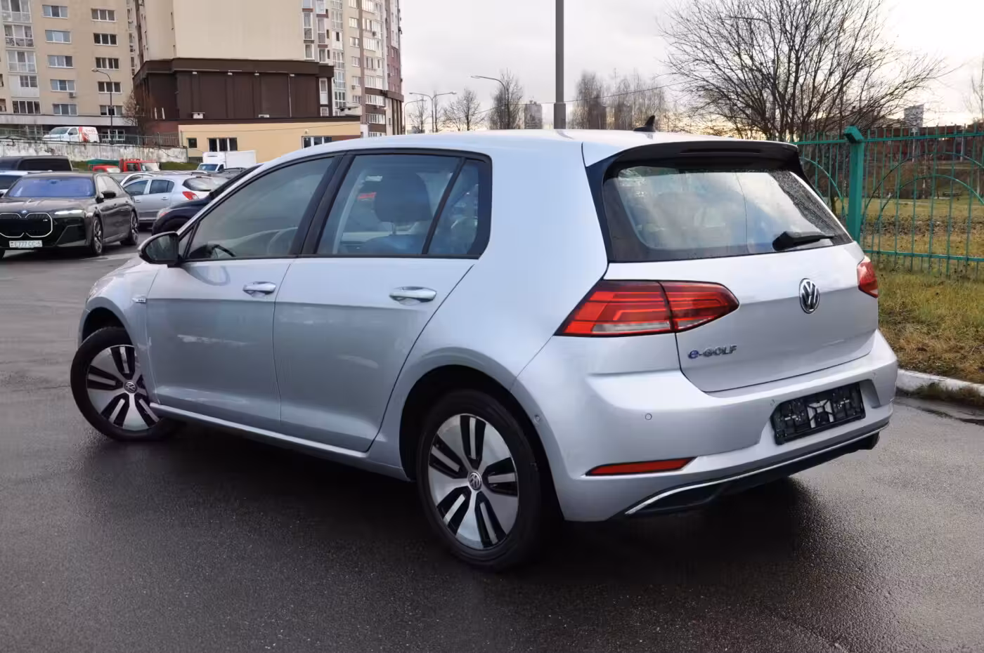 Volkswagen e-Golf фото 6
