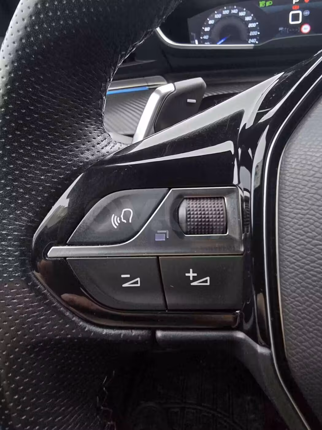 Peugeot 508 фото 13