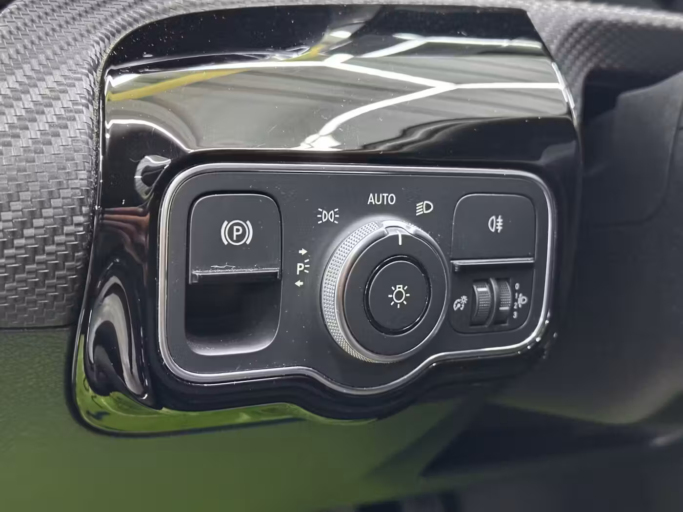 Mercedes-Benz CLA фото 18