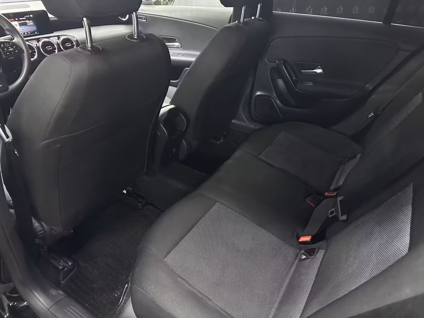 Mercedes-Benz CLA фото 26