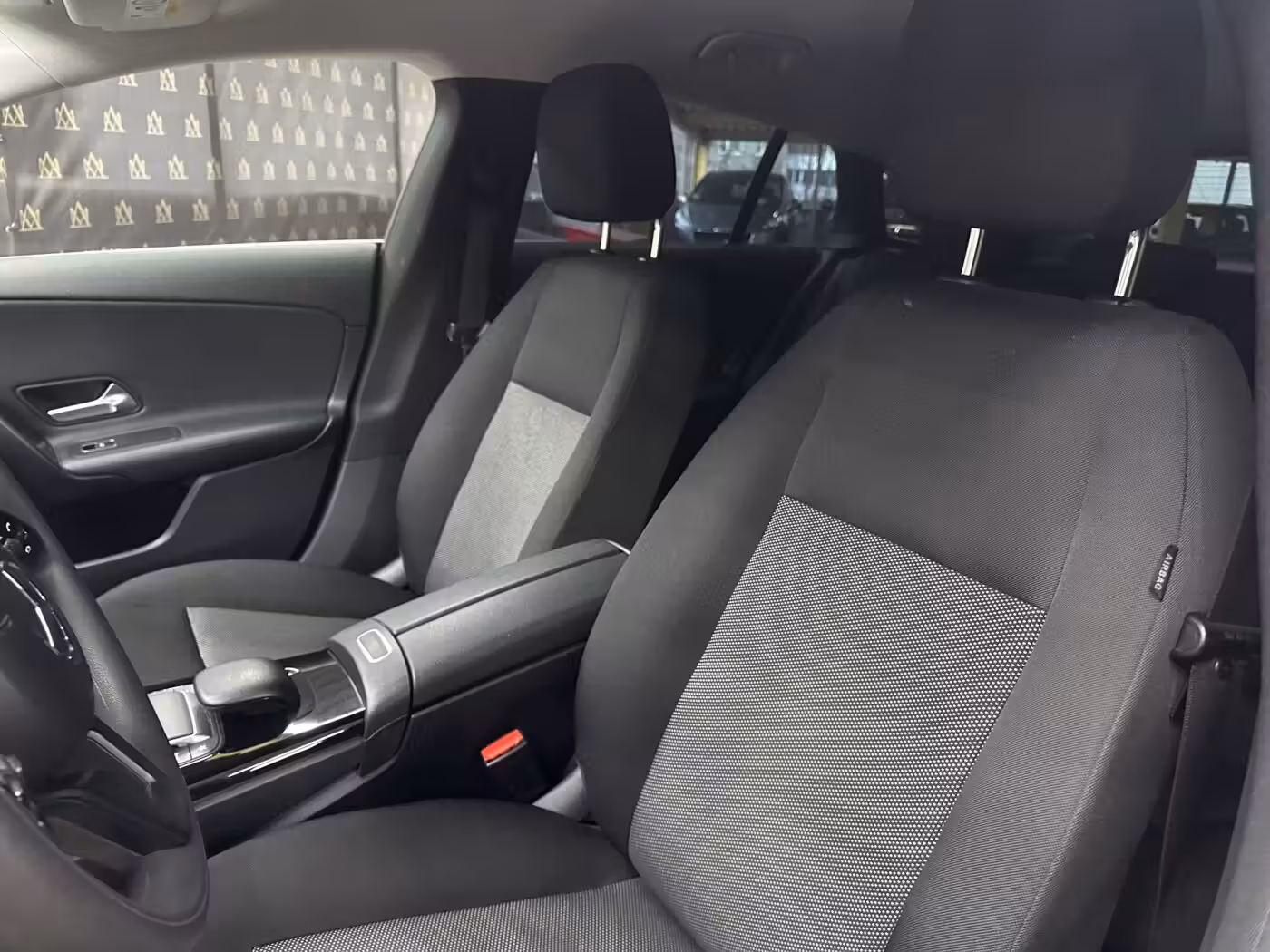 Mercedes-Benz CLA фото 21