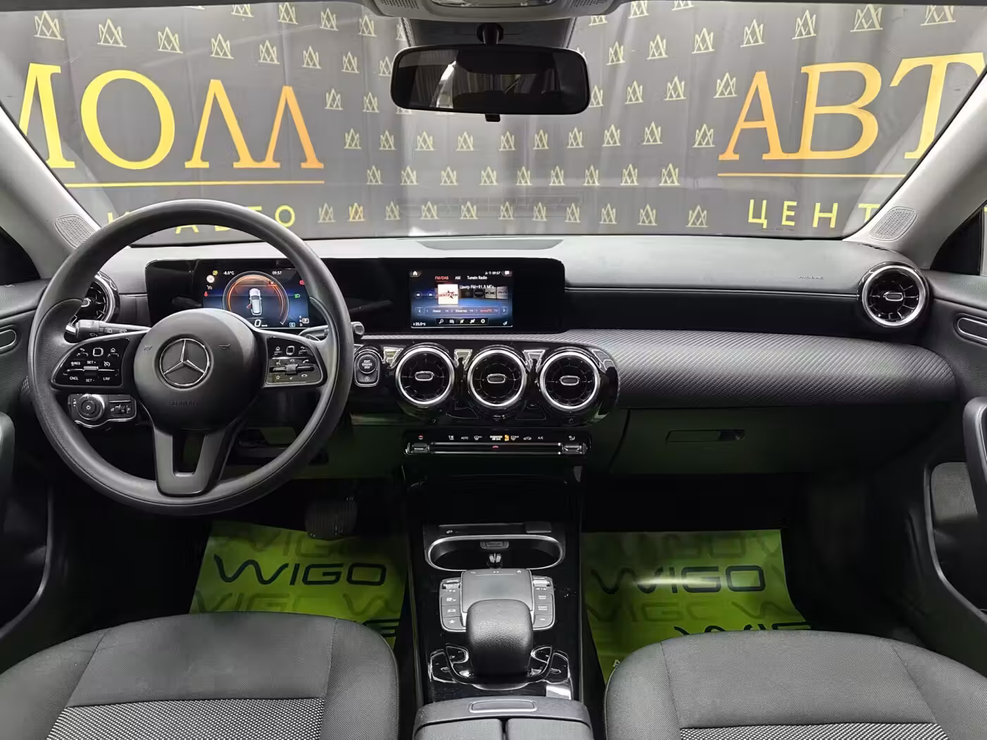 Mercedes-Benz CLA фото 10