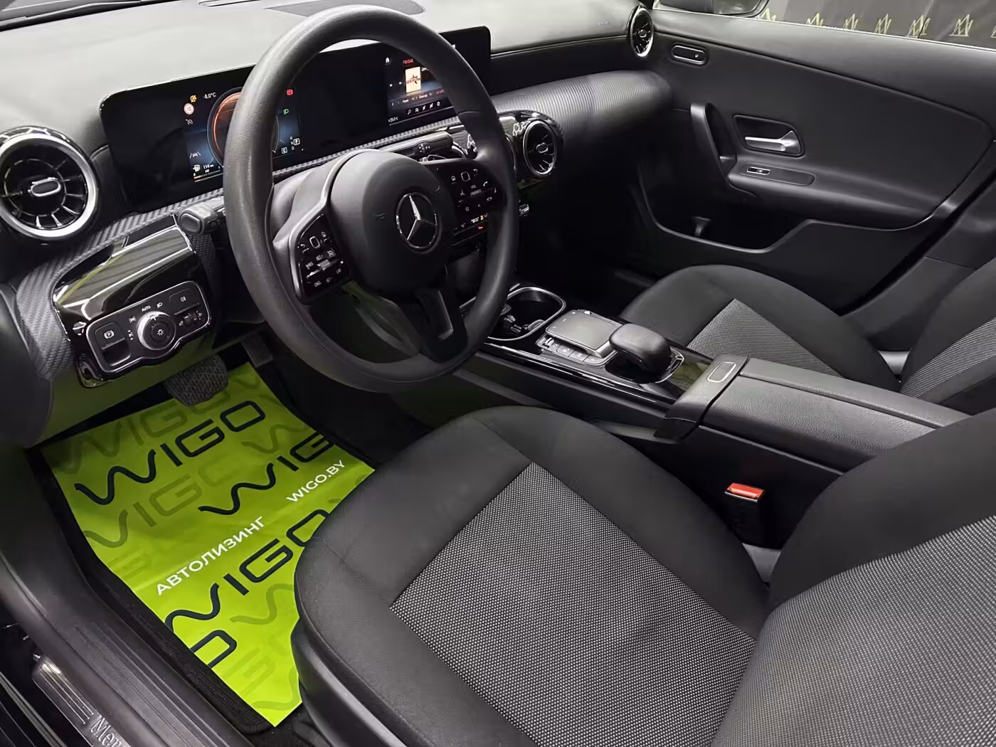 Mercedes-Benz CLA фото 20