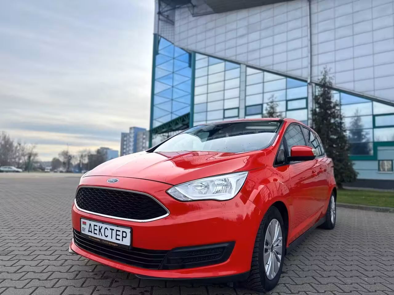 Ford Grand C-Max фото 2